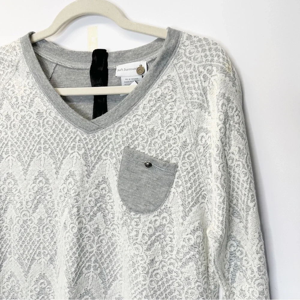 Soft Surroundings gray white lace overlay vneck long sleeve top medium petite
